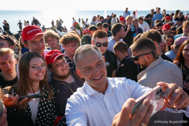 Prezydent Nawrocki z ważnym przesłaniem do młodzieży w Juracie
