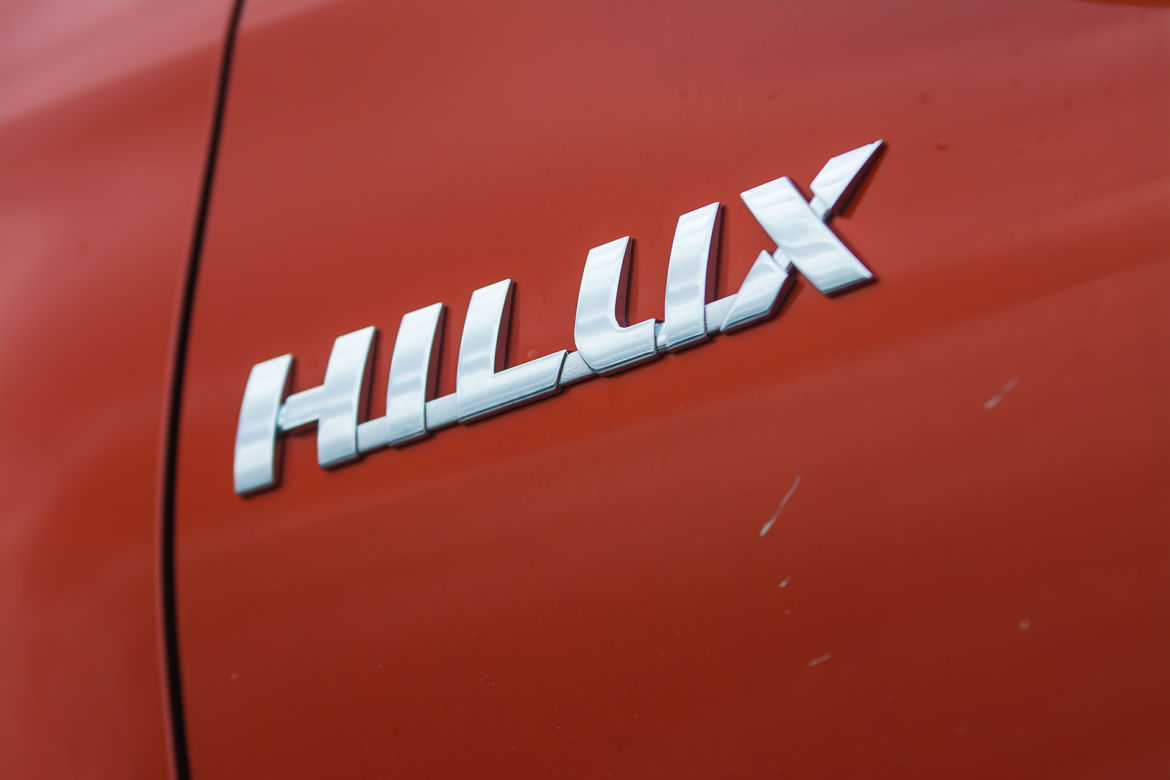 Toyota Hilux 2.4 D-4D 150 KM 4x4 AT6 Selection 50