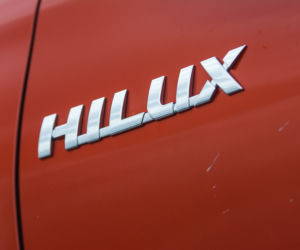 Toyota Hilux 2.4 D-4D 150 KM 4x4 AT6 Selection 50