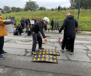 Cichy marsz w Krakowie po tragicznym wypadku. Zginęło młode małżeństwo