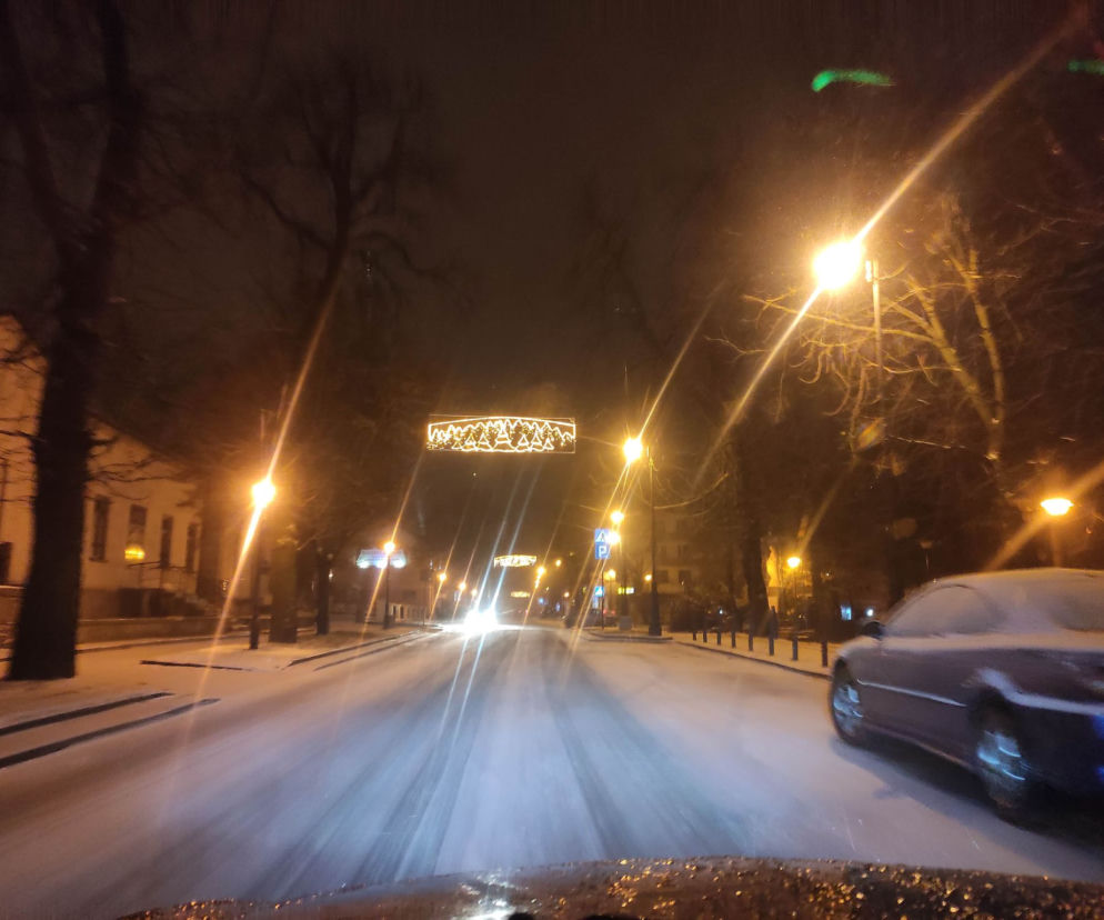 Atak zimy w Polsce. Biały puch pada w całym kraju