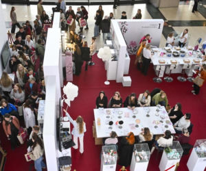 nieZWYKŁA KOBIETA”