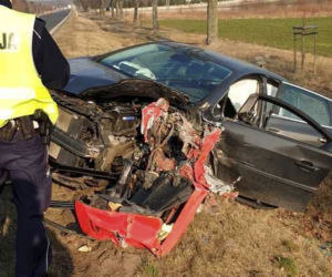 Drogowa masakra pod Garwolinem. Z audi zostały strzępy. Lądował śmigłowiec, są ranni