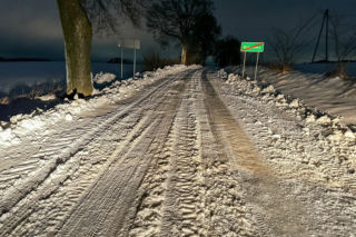 Wyciągnęli 63-letnią maszynę do odśnieżania