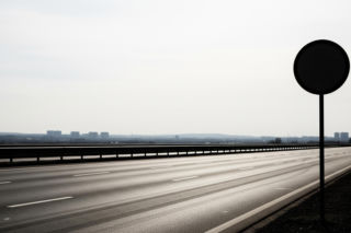 Pościg za złodziejem ciężarówki z burakami. Jak policjanci zakończyli niebezpieczną ucieczkę?