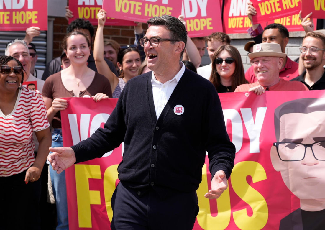 Andy Burnham został w poniedziałek 59. premierem Wielkiej Brytanii - potwierdził Pałac Buckingham