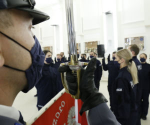 Lubelska policja ma nowych funkcjonariuszy. Ślubowanie w Lublinie
