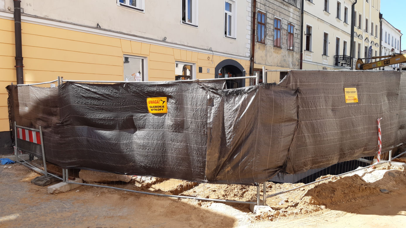 Remont Rynku w Tarnowie przedłuża się