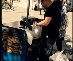 Durczok sprzedaje obwarzanki