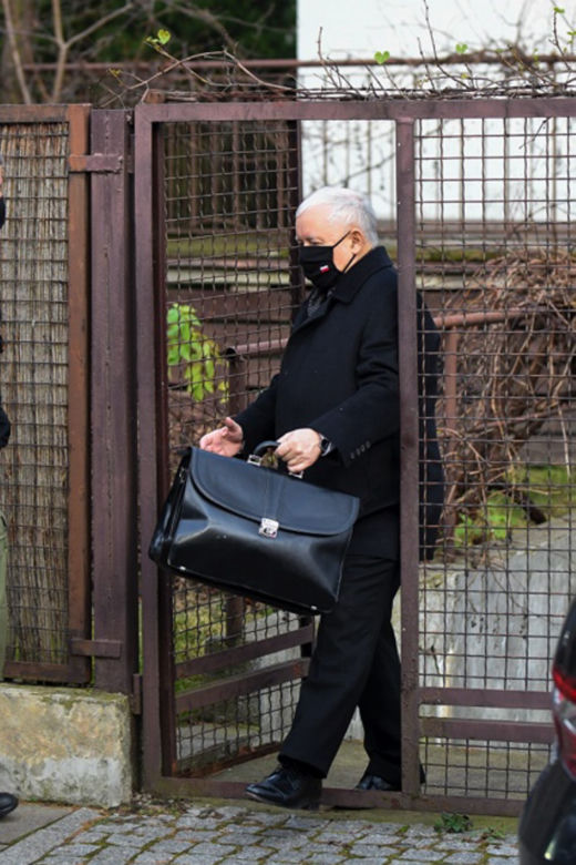 Jarosław Kaczyński w drodze do sejmu