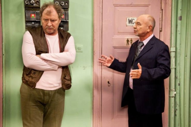 Świat według Kiepskich. Ferdek (Andrzej Grabowski), Marian Paździoch (Ryszard Kotys)