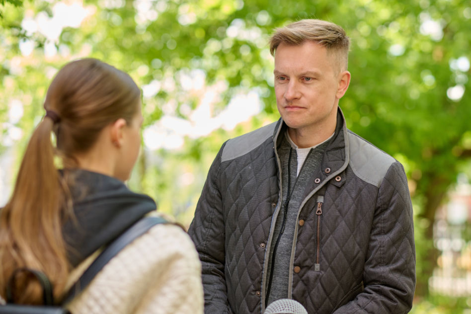 Na Wspólnej, odc. 3680: Igor (Jakub Wesołowski), Julka (Maja Oświecińska)