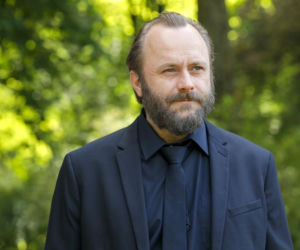 Leszek Lichota kiedyś i dziś. Zobaczcie, jak przez lata zmieniał się aktor