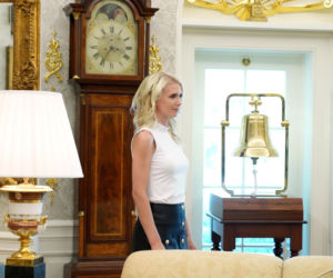 Plotkują o romansie Trumpa z młodą blondynką! Asystentka na celowniku