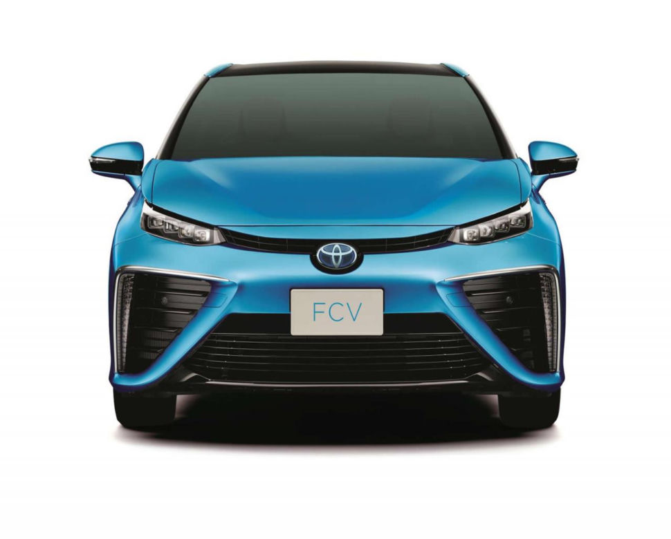 Toyota FCV 2015
