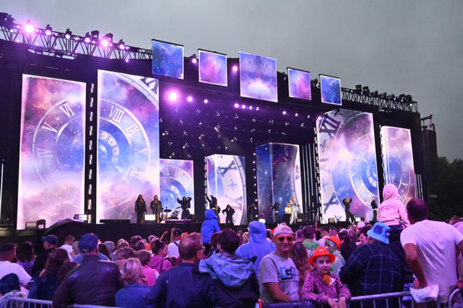 Gwiazdy wyszły na scenę, a publiczność oszalała. Wielki koncert "Lata z Radiem i Telewizją Polską" za nami