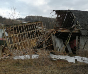 Wierchomla Wielka. Budynek gospodarczy RUNĄŁ w jednej chwili. Widok, jak po trzęsieniu ziemi