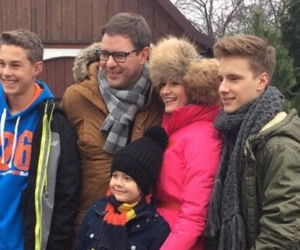 Rodzinka.pl 6 sezon, Maciej Musiał, Tomasz Karolak, Małgorzata Kożuchowska, Adrian Zdrójkowski, Mateusz Pawłowski