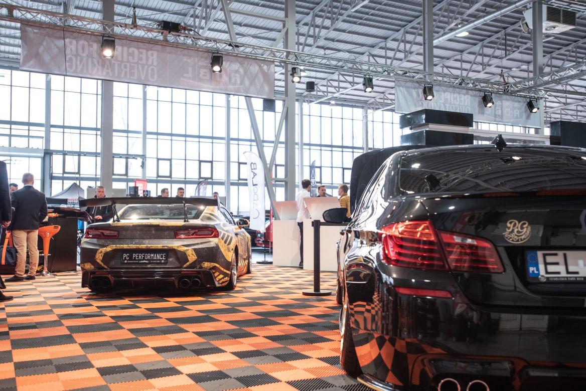 Auta po tuningu na targach Poznań Motor Show 2019
