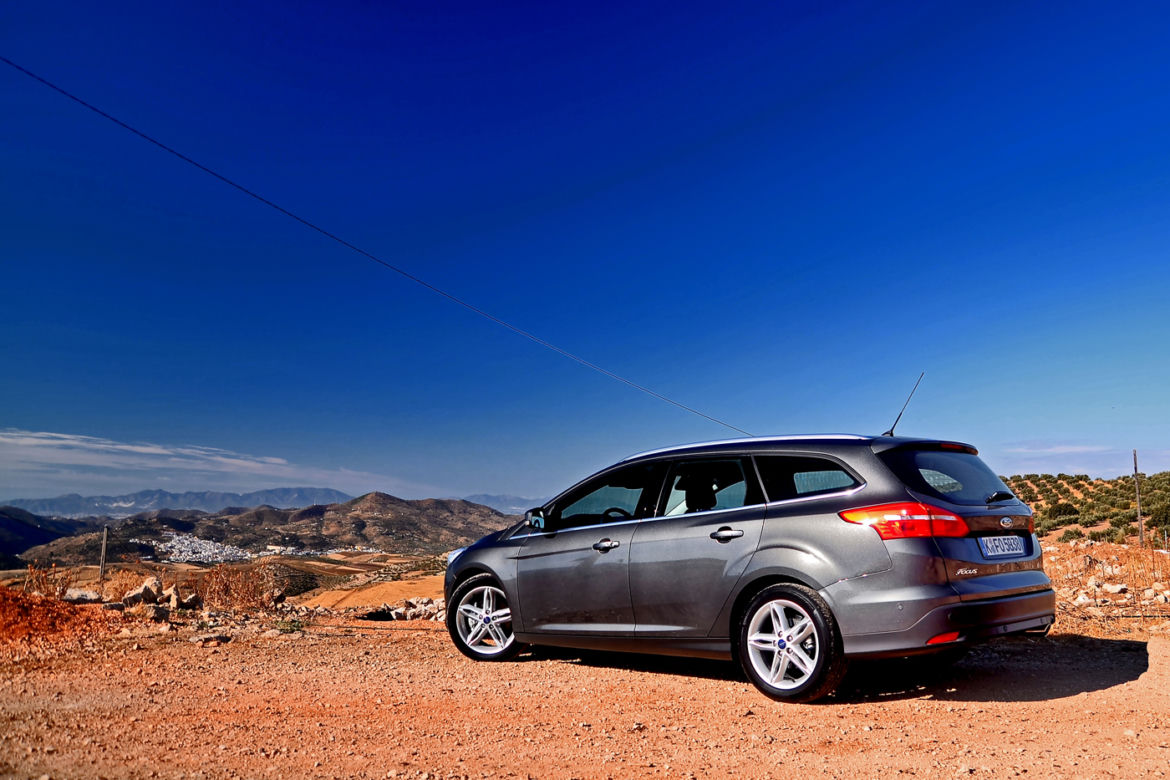 Ford Focus kombi lifting 2015
