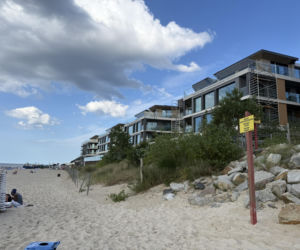 Apartamentowiec na plaży w Międzyzdrojach