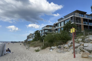 Apartamentowiec na plaży w Międzyzdrojach