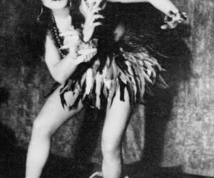 Rozmyte twarze i ukryta historia. Tajemnica zdjęcia z balu sylwestrowego 1933 roku