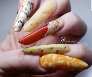 Serowy manicure, cheese nails 