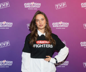 Szemplińska w koszulce Cancer Figherts na konferencji przed Eurowizją