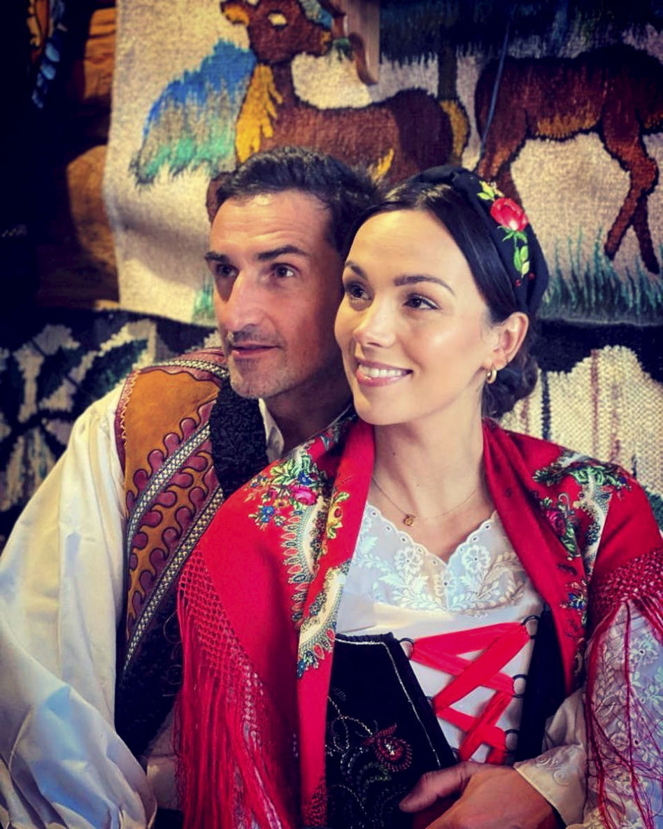 Sebastian Karpiel-Bułecka i Paulina Krupińska. Historia miłości 