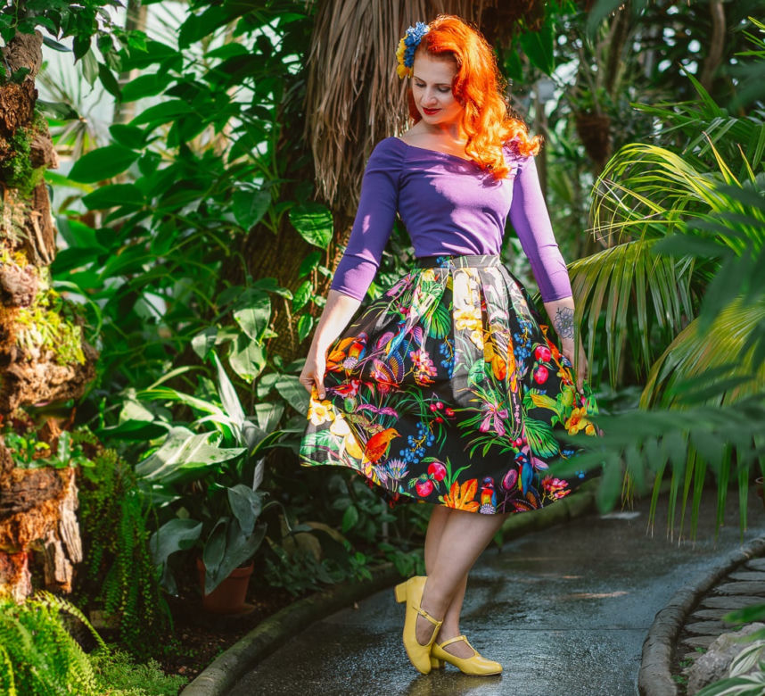 Modelka i uczestniczka targów Kogel Model w stylizacji retro