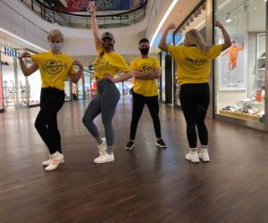 Flashmob w Manufakturze. Trenerzy z Łodzi chcą ratować branżę fitness