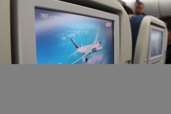 Polski DREAMLINER - WNĘTRZE. ZOBACZ wnętrze Boeinga 787 LOT-u