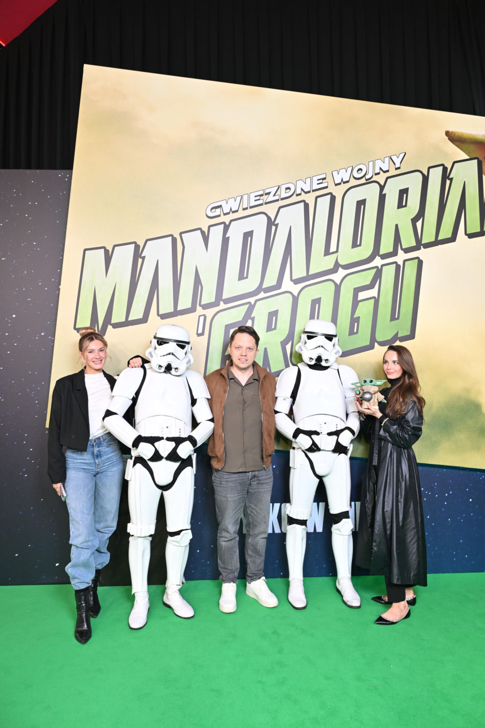 "Gwiezdne wojny: The Mandalorian i Grogu" to nowa produkcja z uniwersum "Star Wars", która zadebiutuje w kinach 22 maja.