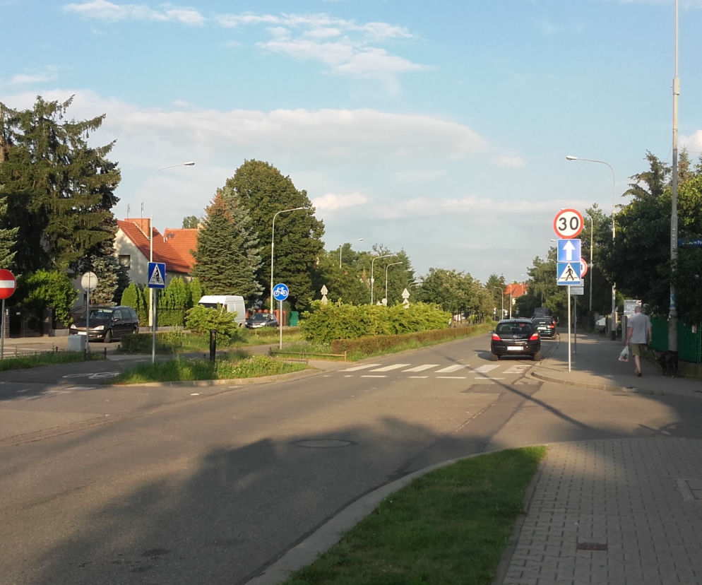 Aż 34 progi zwalniające pojawią się na Alei Piastów we Wrocławiu