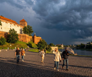 Ostrzeżenia przed upałami dla południa Polski. Gdzie uderzą niebezpieczne burze z gradem