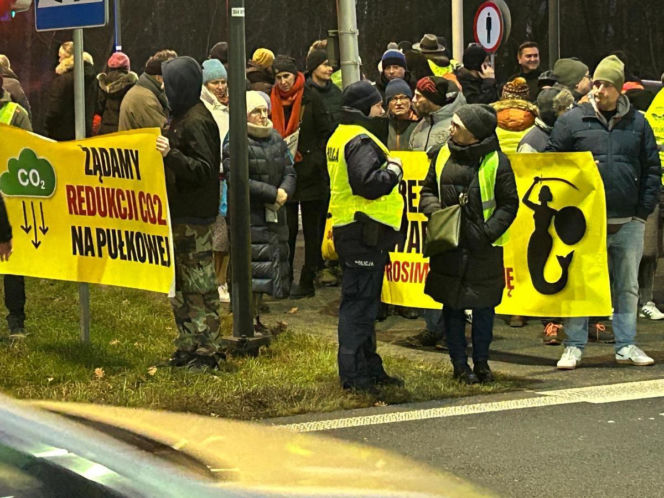 Protest pieszych w Łomiankach