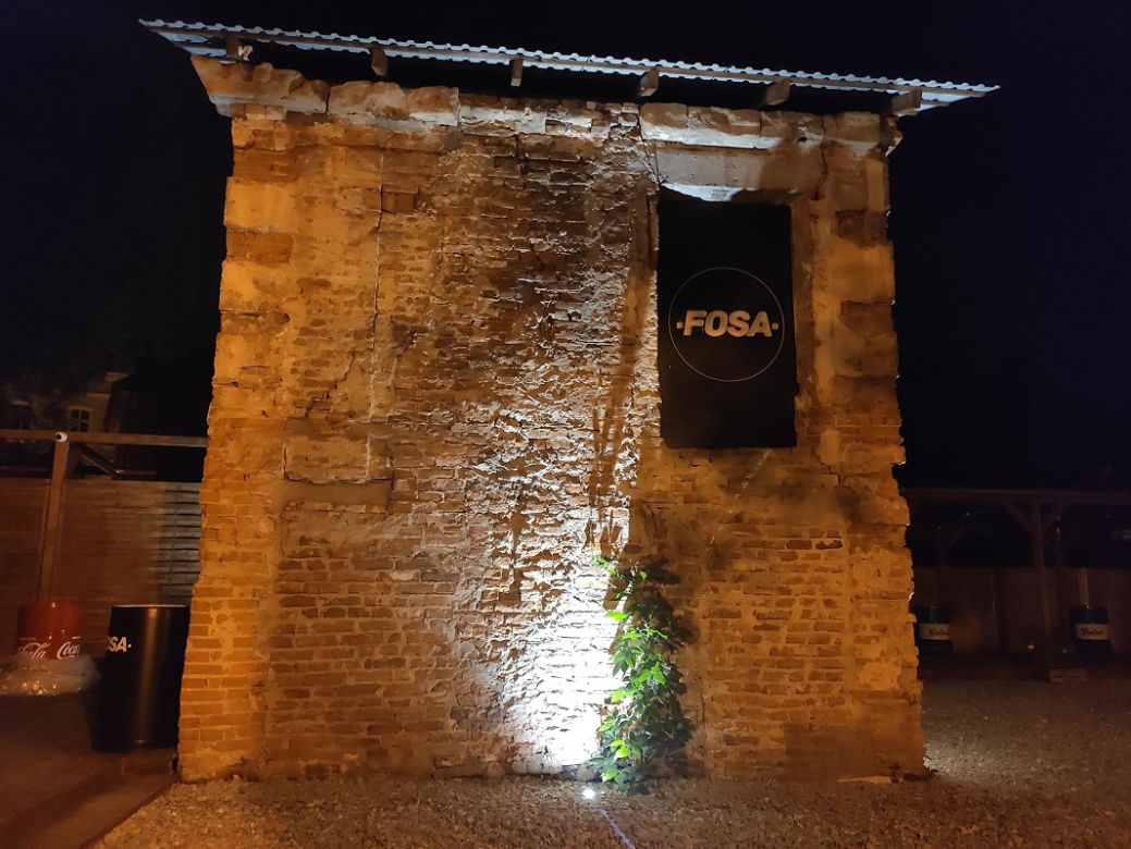 W Rzeszowie powstaje "Fosa" w zabytkowej kordegardzie przy Alei Pod Kasztanami [ZDJĘCIA]