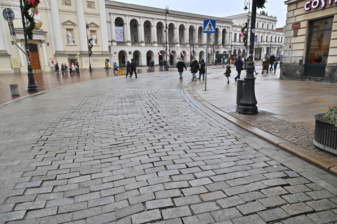 Drogowcy wybrali wykonawcę remontu Krakowskiego Przedmieścia. Potrwa 8 miesięcy!