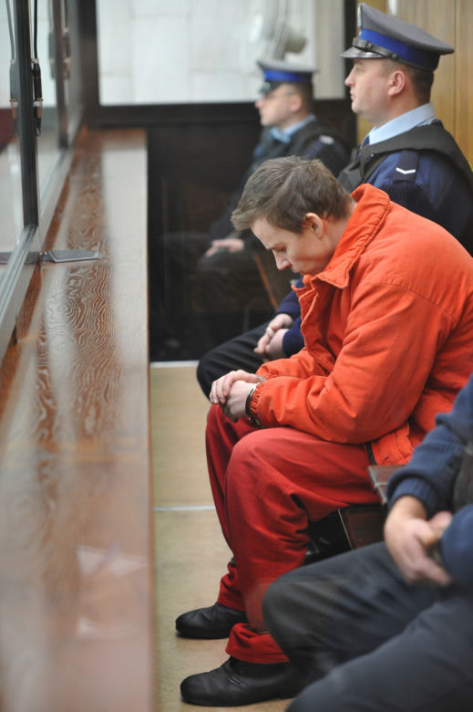Koszmarna strzelanina w Sieradzu. Strażnik więzienny zabił trzech policjantów. Mija 15 lat od tragedii 
