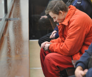 Koszmarna strzelanina w Sieradzu. Strażnik więzienny zabił trzech policjantów. Mija 15 lat od tragedii 