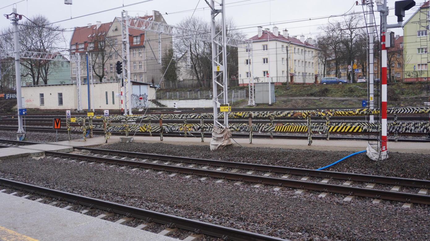 Postępują prace nad konstrukcją budynku Dworca Głównego w Olsztynie. Perony niemal na ukończeniu [ZDJĘCIA]