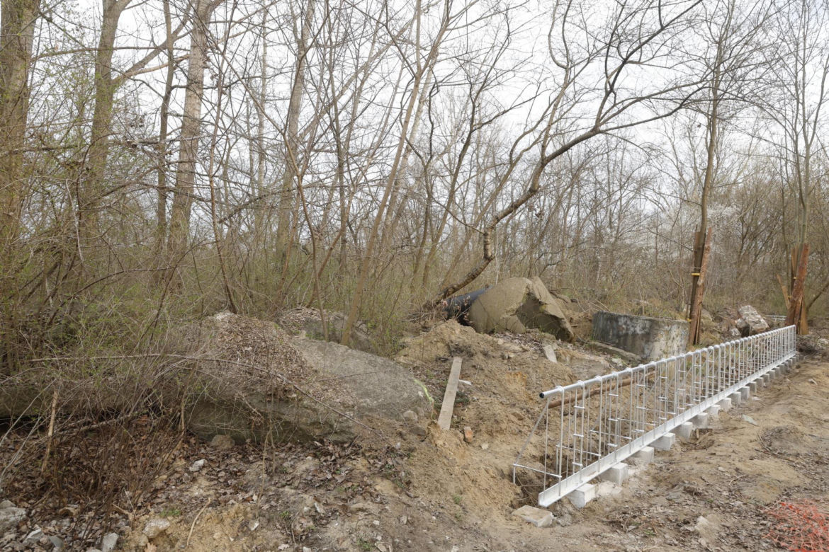 W Warszawie powstaje drugie "lapidarium". Miasto nie usunie betonowych odpadów. "To artefakty"