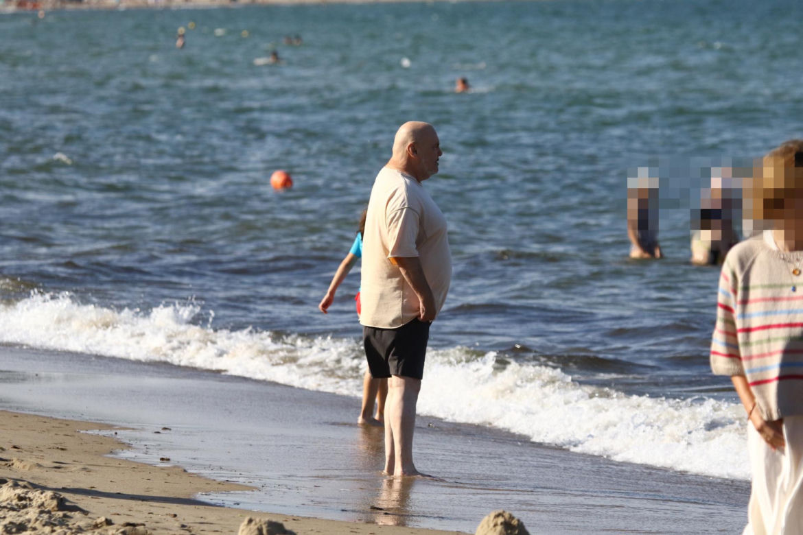 Marian Lichtman na plaży