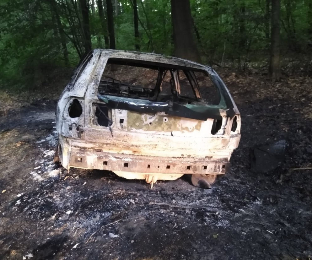 Spowodował wypadek i uciekł z miejsca wypadku. Spalił samochód, by zatrzeć ślady