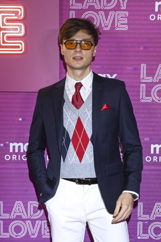 Tak przez lata zmieniał się Patryk Pniewski. Zaczynał jako idol nastolatek w "Pierwszej miłości"