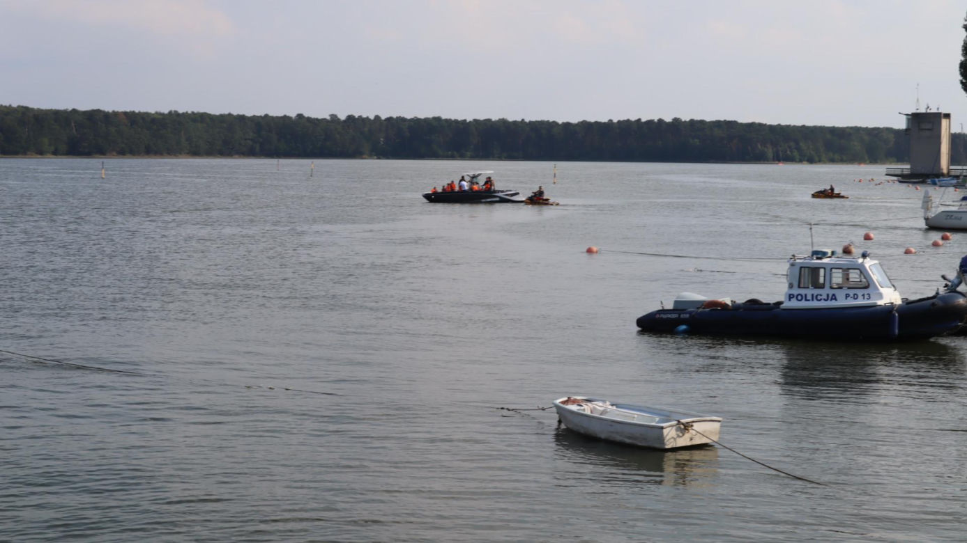 Piękny dzień nad Zalewem Zemborzyckim. Tak lublinianie łapali ostatnie promienie słońca [GALERIA]