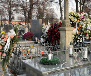 Grób braci Supersonów. Mariusz i Krzysztof zginęli w katastrofie śmigłowca