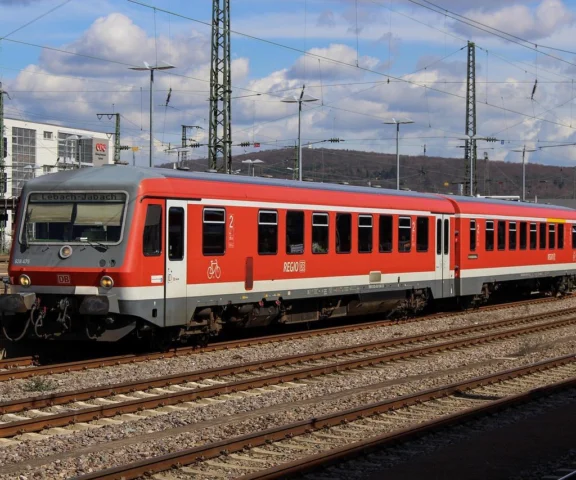 Brutalny atak w pociągu. Konduktor zginął z rąk pasażera bez biletu