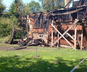 Rodzina z Topolan odbudowuje dom po pożarze